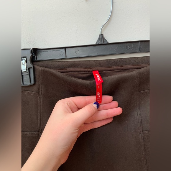 Spanx Chocolate Velvet Leggings NWT - Picture 7 of 7